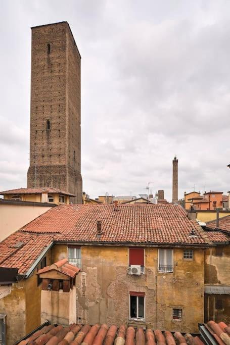 Lussuoso Appartamento Nel Cuore Del Centro Storico Bologna Exterior photo
